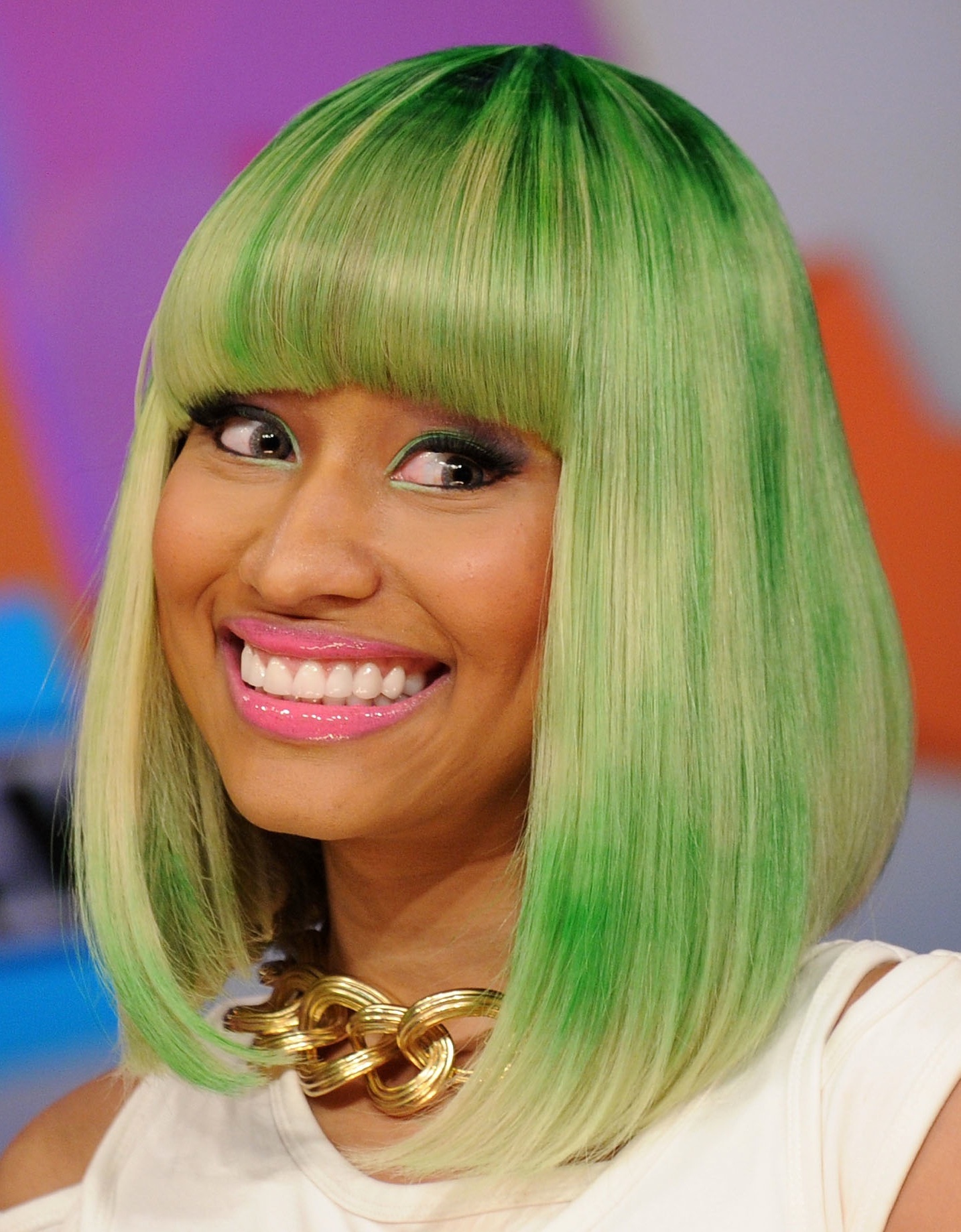 nicki-minaj-green-hair