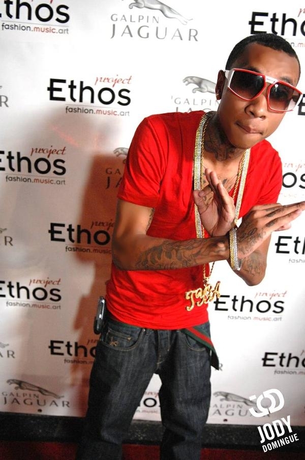 Tyga-tyga-6724603-600-903